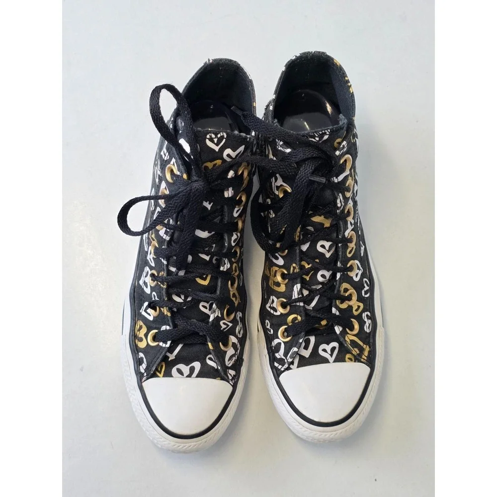 Converse All Star Chuck Taylor  Sneakers Women's Size 7 Black White Heart Shoes